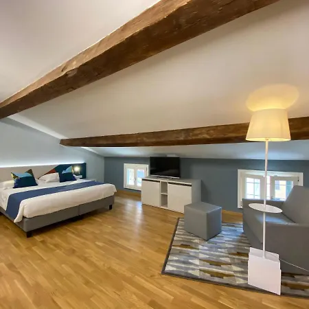 In Borgo - Holiday Group Apartment